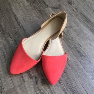 NWOT Two-Tone Coral D’Orsay Pointy Toe Flats
